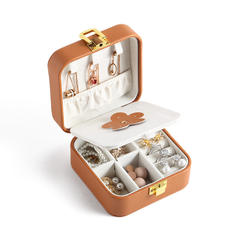 31MADISON WESTSIDE Pumpkin Jewellery Travel Case