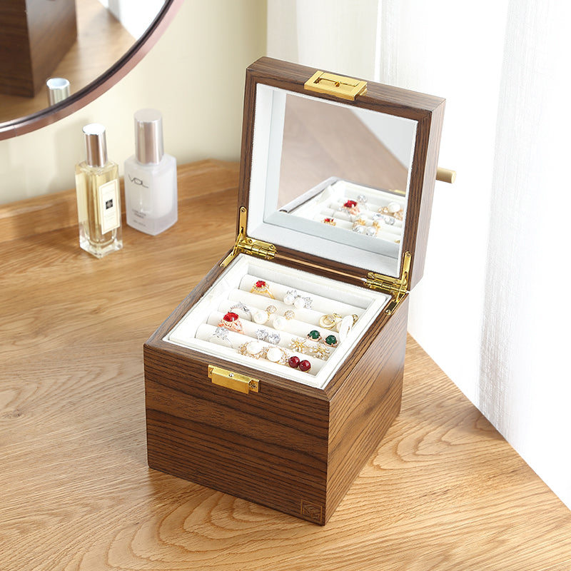 31MADISON GREENWICH Walnut Small Jewellery Case